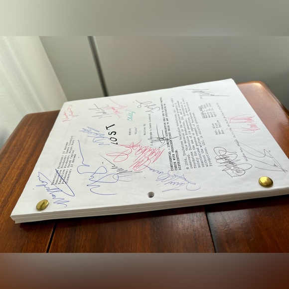 RARE! ABC’s “LOST” EP#100 AUTOGRAPHED pilot script - cast & crew incl JJ Abrams - Picture 3 of 6